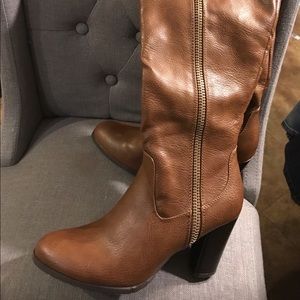 Rialto brown boots